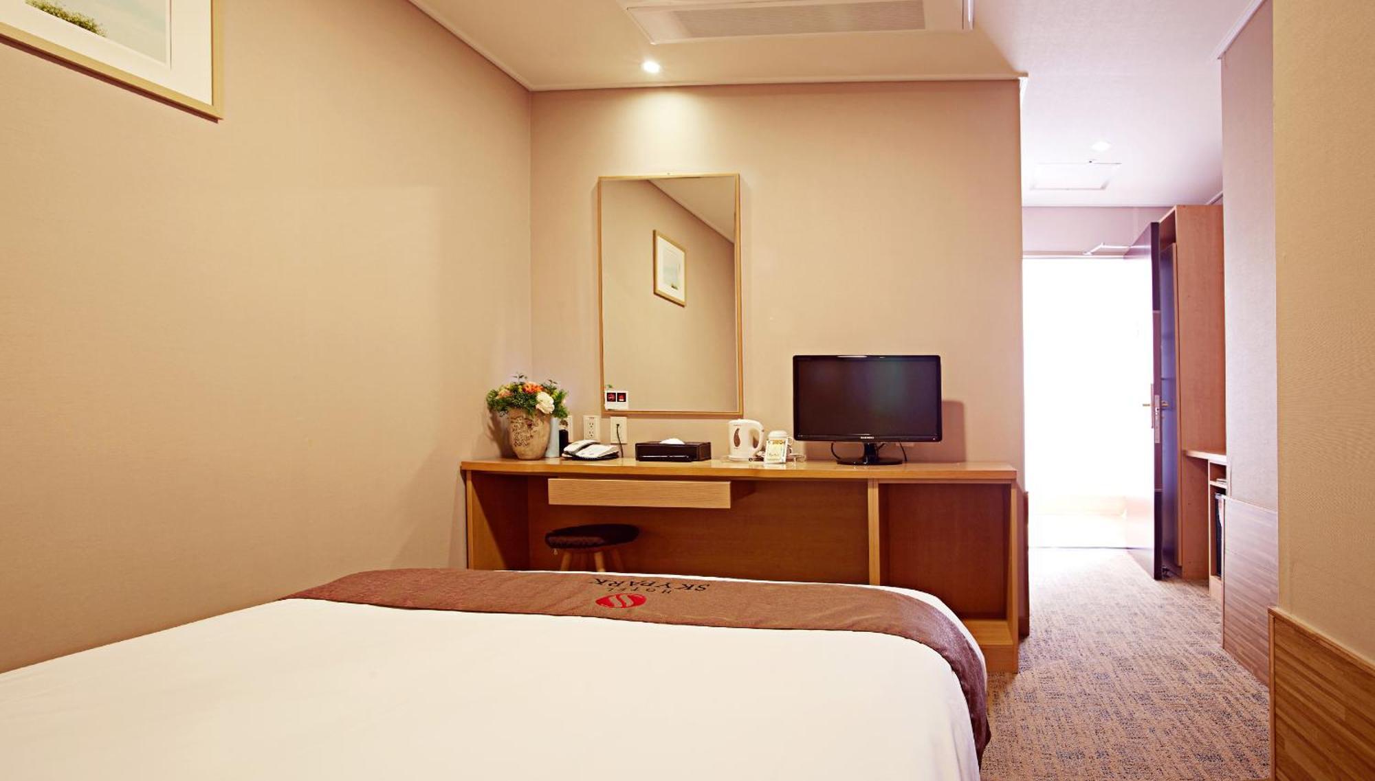 Hotel Skypark Myeongdong 3 Сеул Экстерьер фото